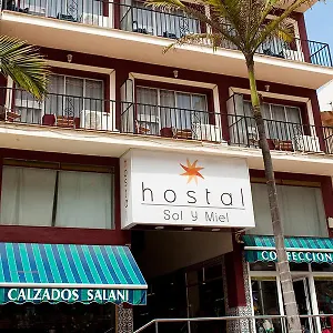 Guest house Sol Y Miel **