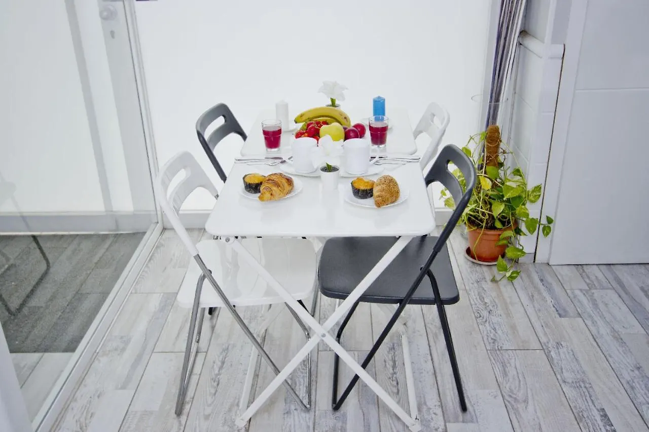 Barcelona City Rooms بيت ضيافة