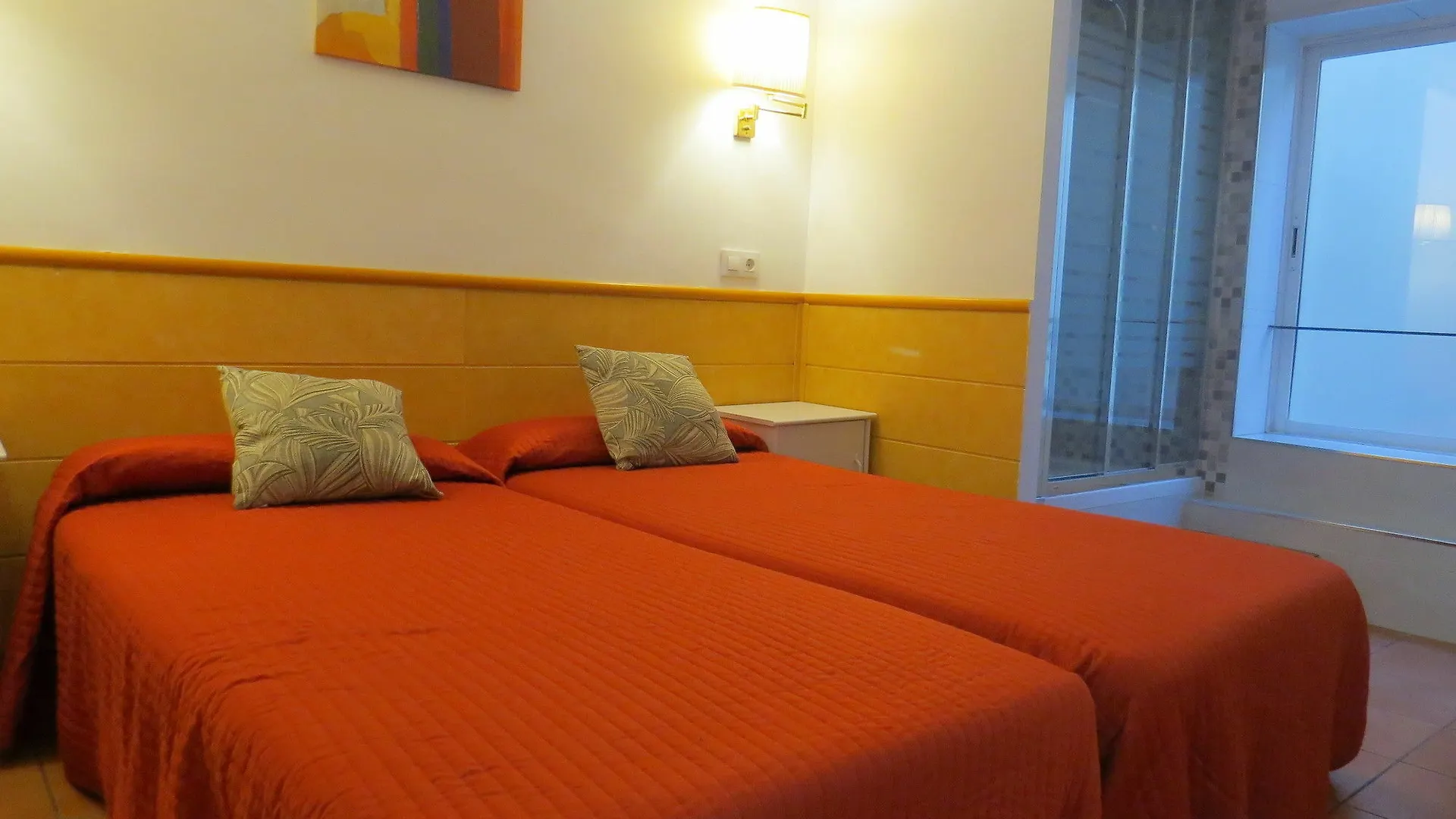 Barcelona City Rooms Гостевой дом